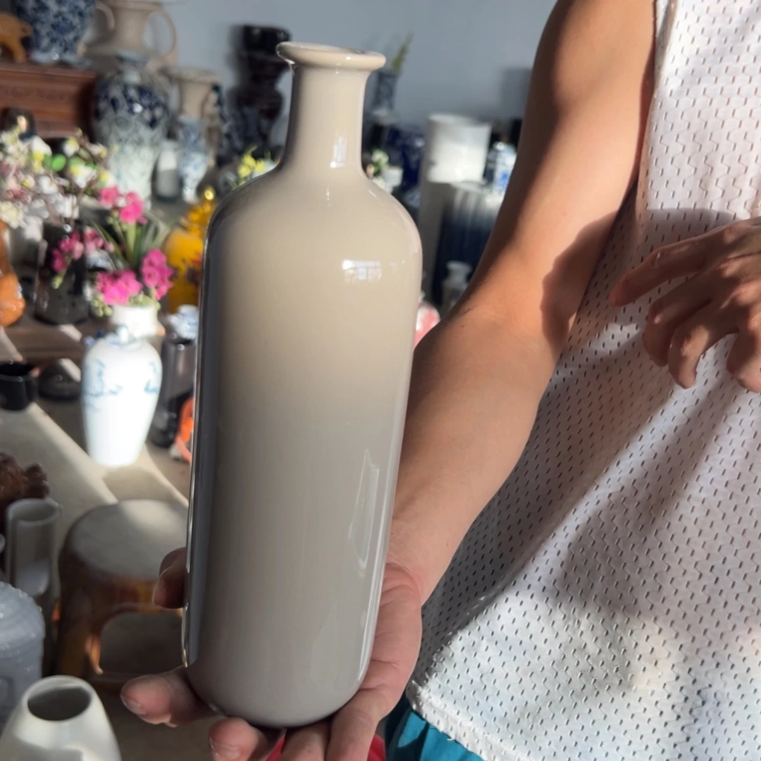微瑕青花瓷器值得厚爱