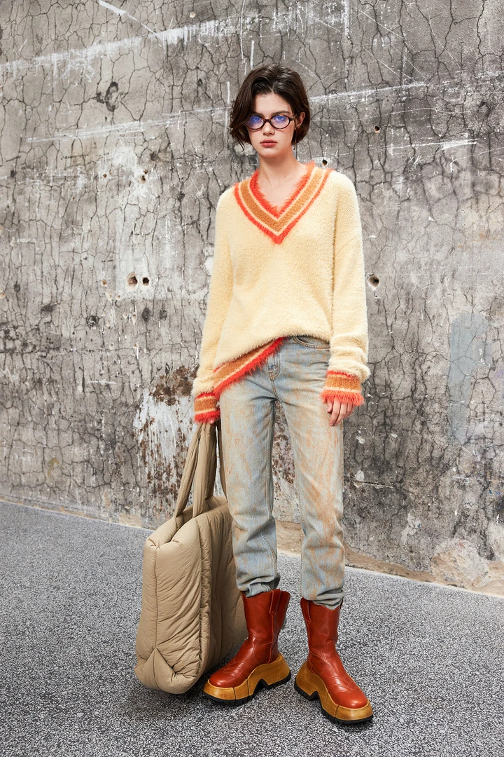 【画界】VAVZ美拉德穿搭美高学院风长款v领毛衣宽松撞色针织MY9346