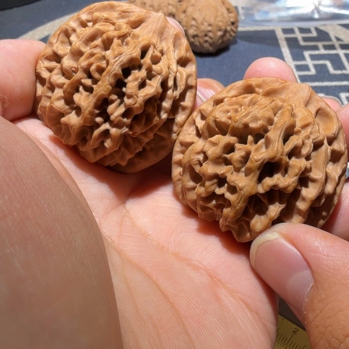 专***粒把件猴头核桃秦闷