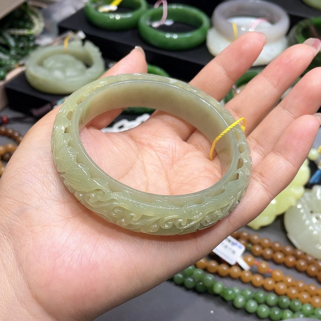 和田玉手镯66圈口33未镶嵌