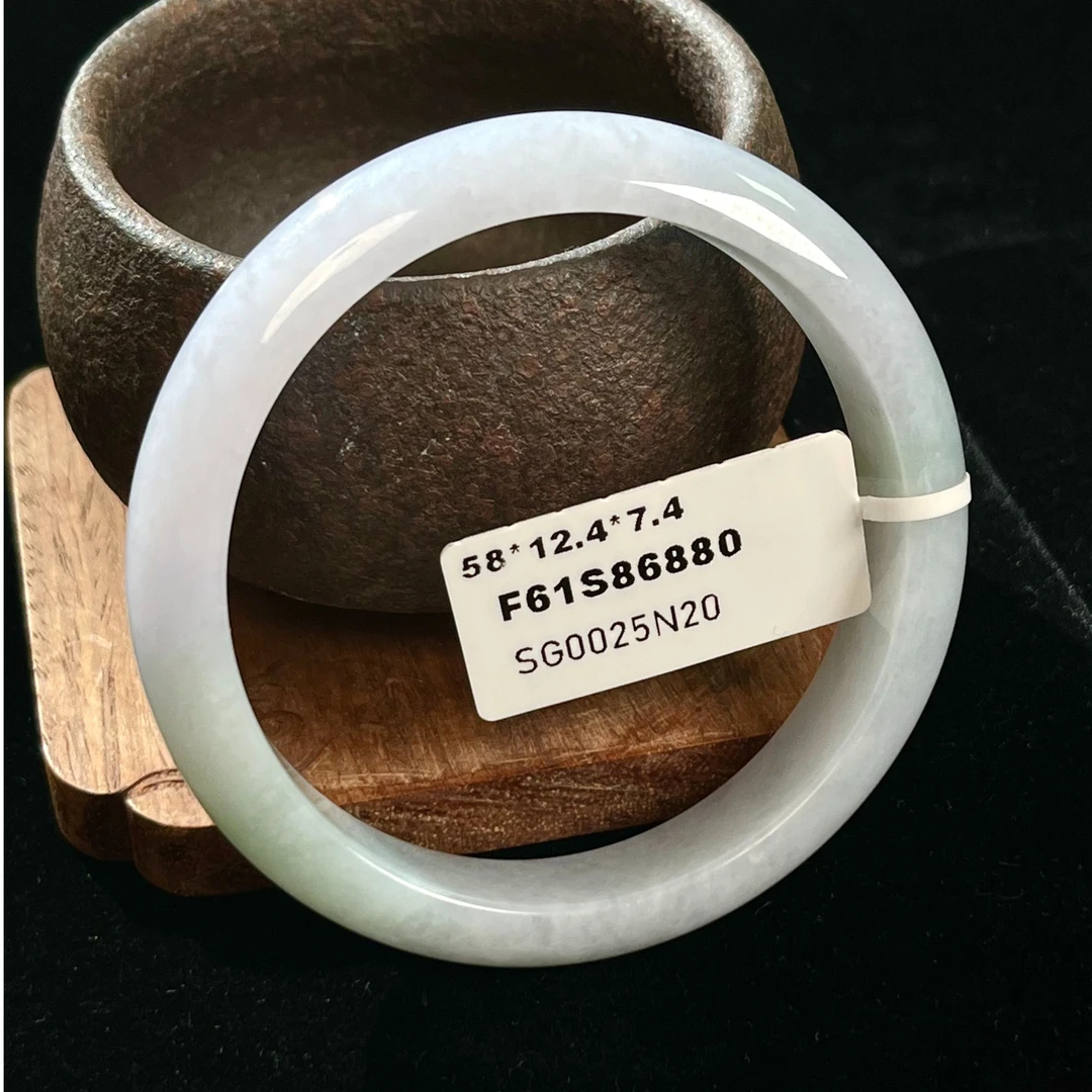 天然翡翠手镯58正圈