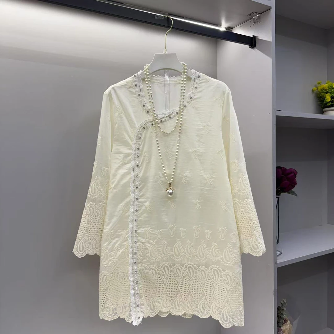 25年早春新款遮肉显瘦气质百搭时尚重工钉珠衫