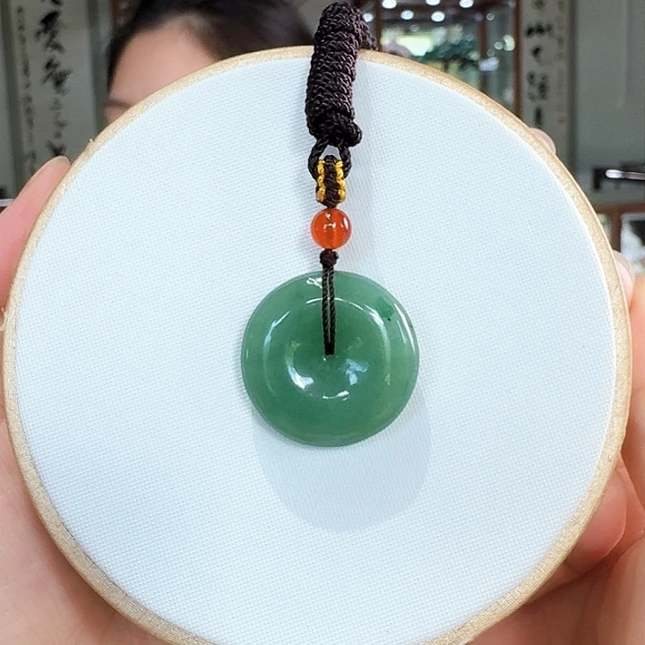 密玉（石英质玉）未镶嵌颈饰