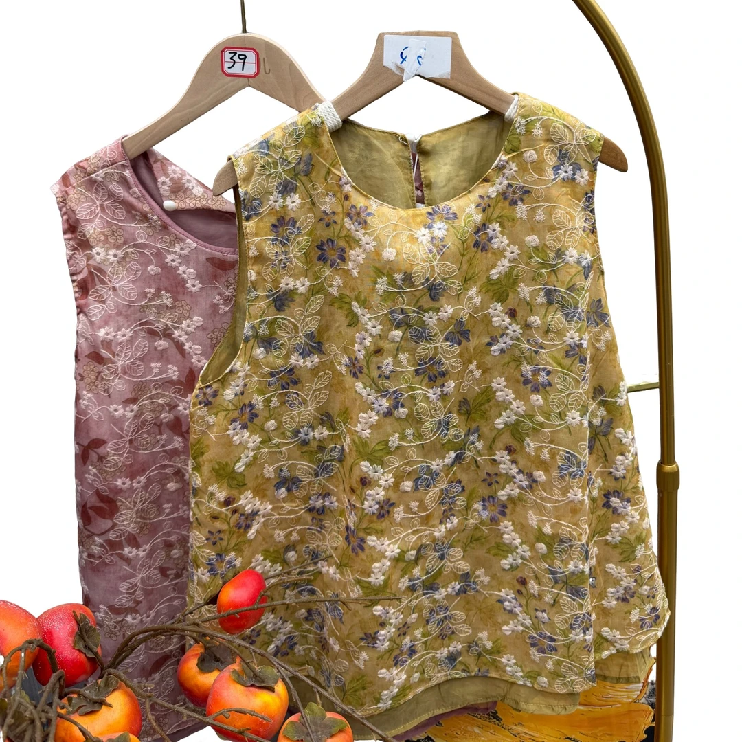 夏季新款时尚百搭圆领拼接网纱显瘦百搭无袖背心罩衫女