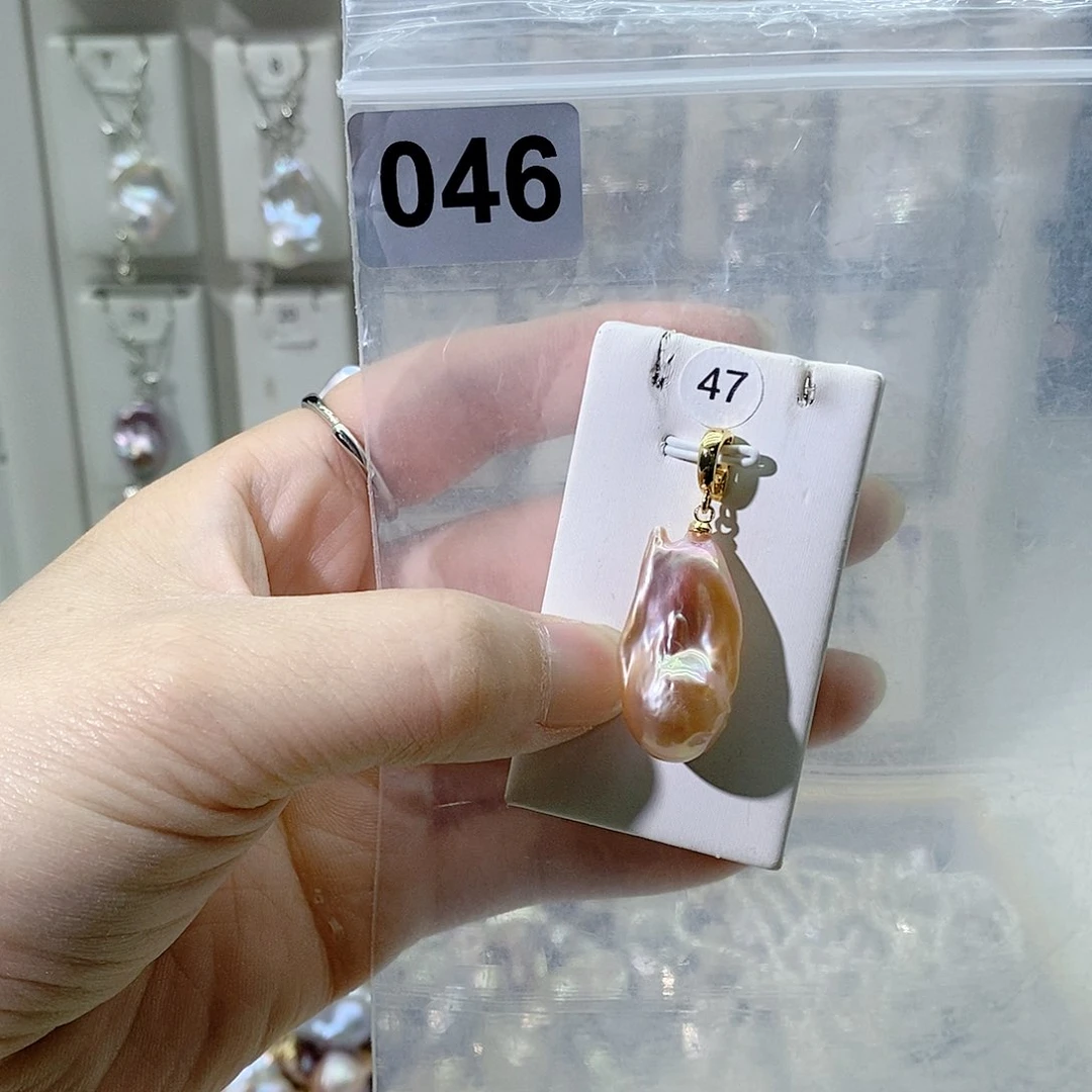 淡水珍珠合金颈饰