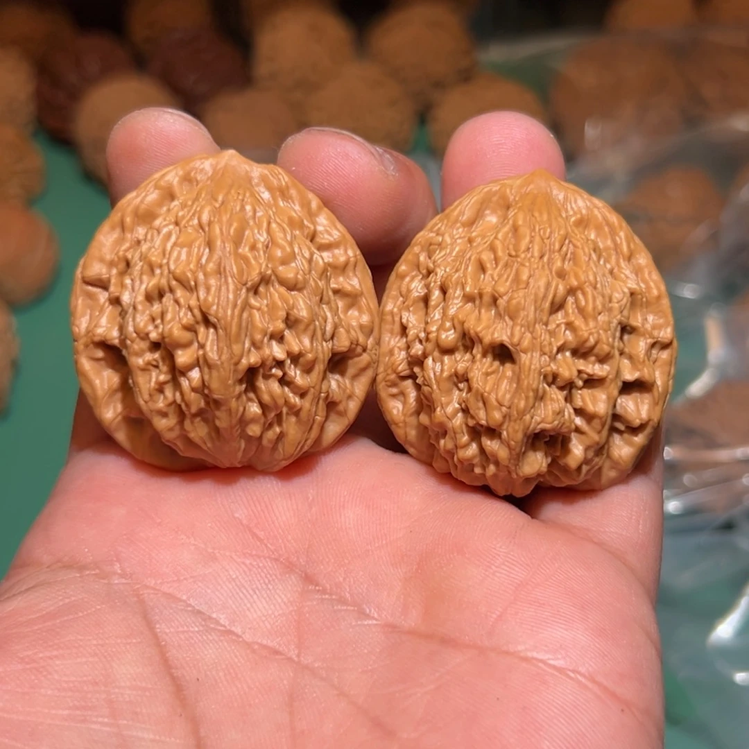 文玩核桃把件虎头40全品
