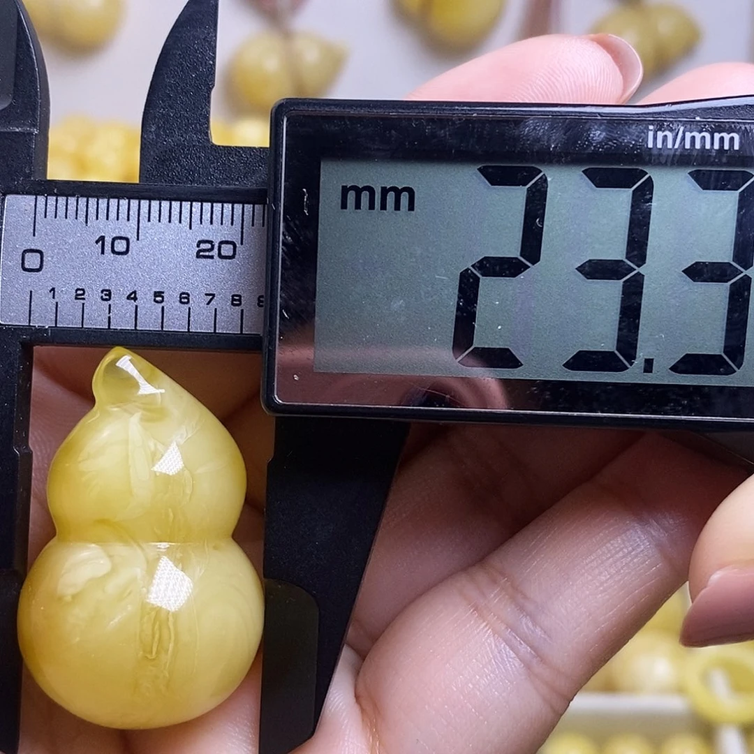 裸石琥珀未镶嵌蜜蜡葫芦克重9.48