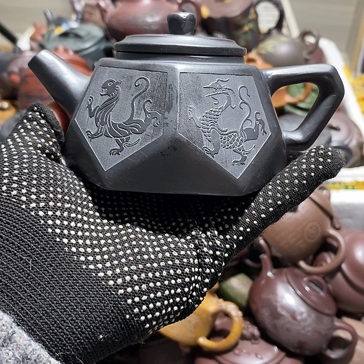 紫砂茶壶微瑕微笑