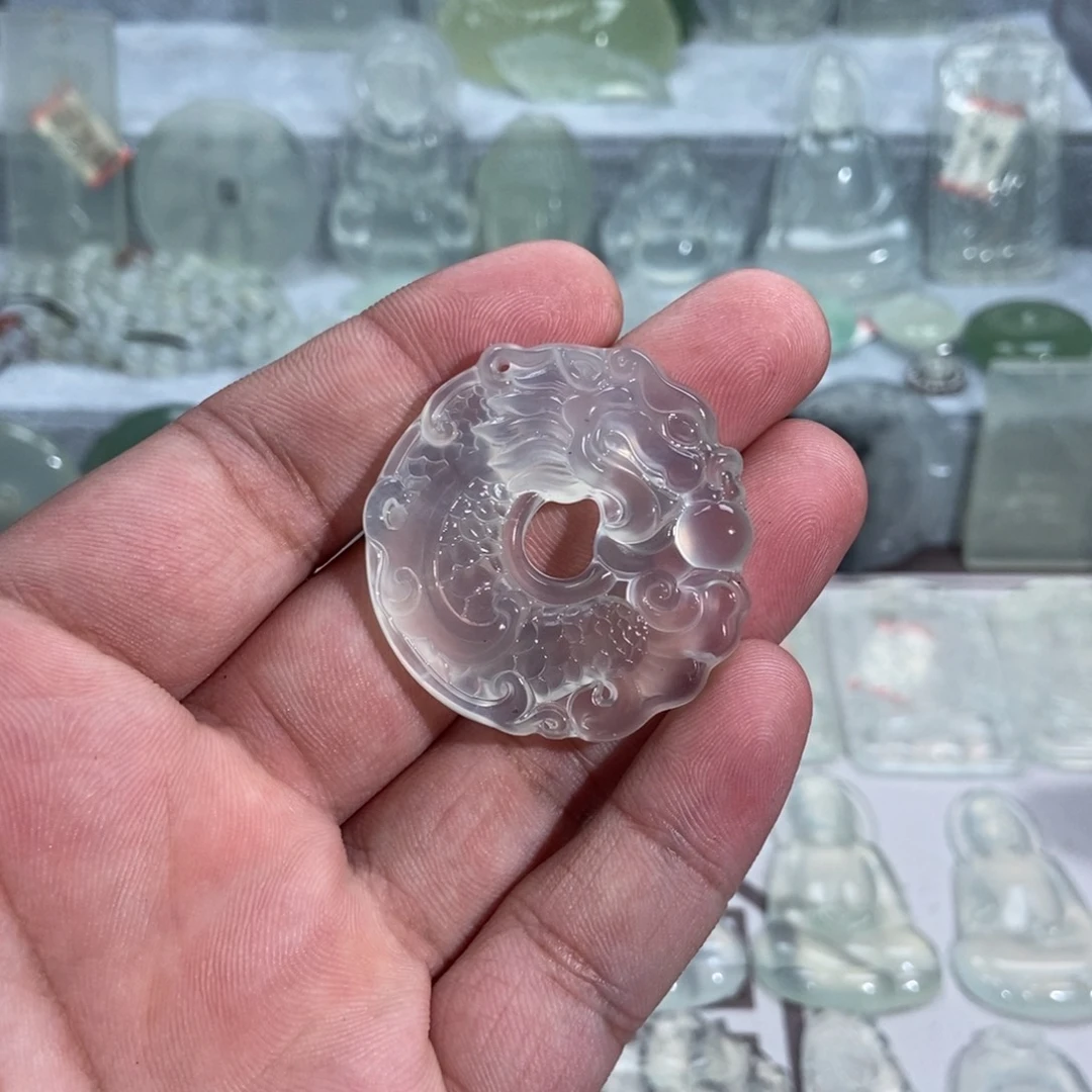 未镶嵌蛇纹石玉颈饰
