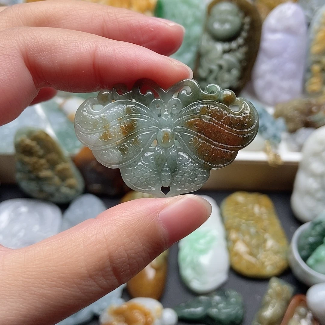 翡翠未镶嵌颈饰翡翠