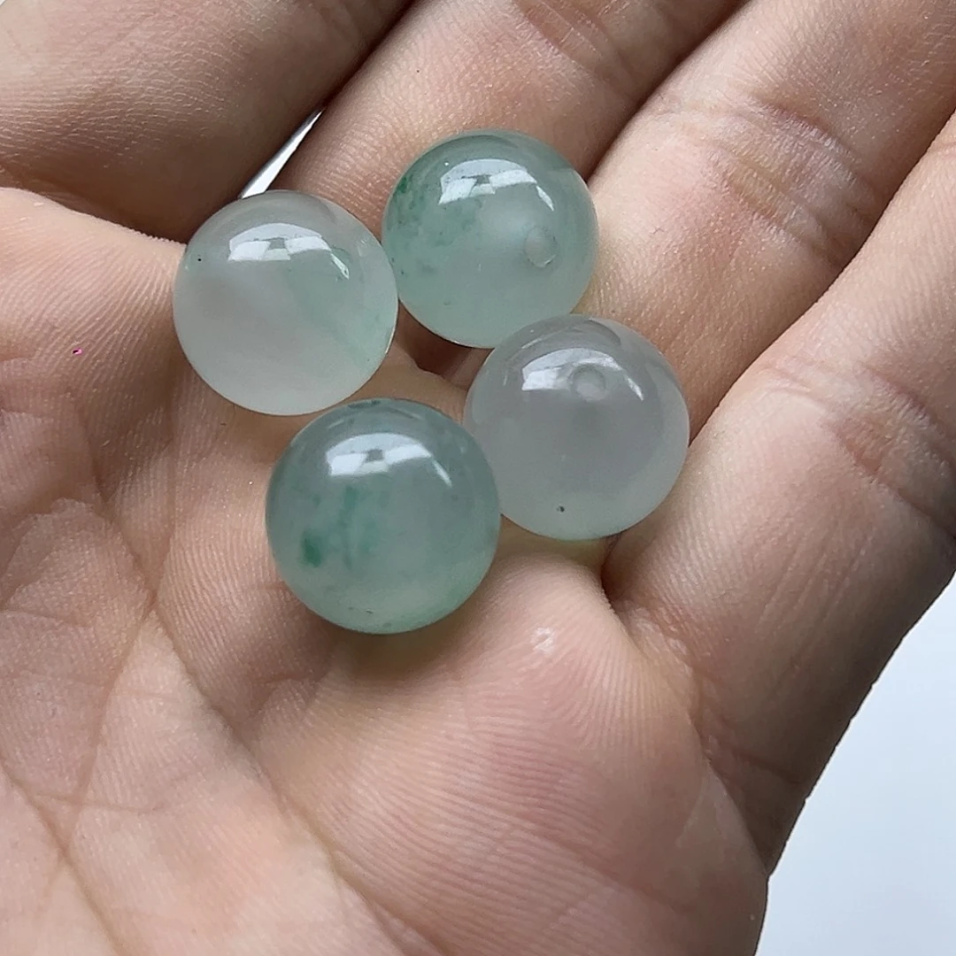 石英质玉颈饰未镶嵌M****酱