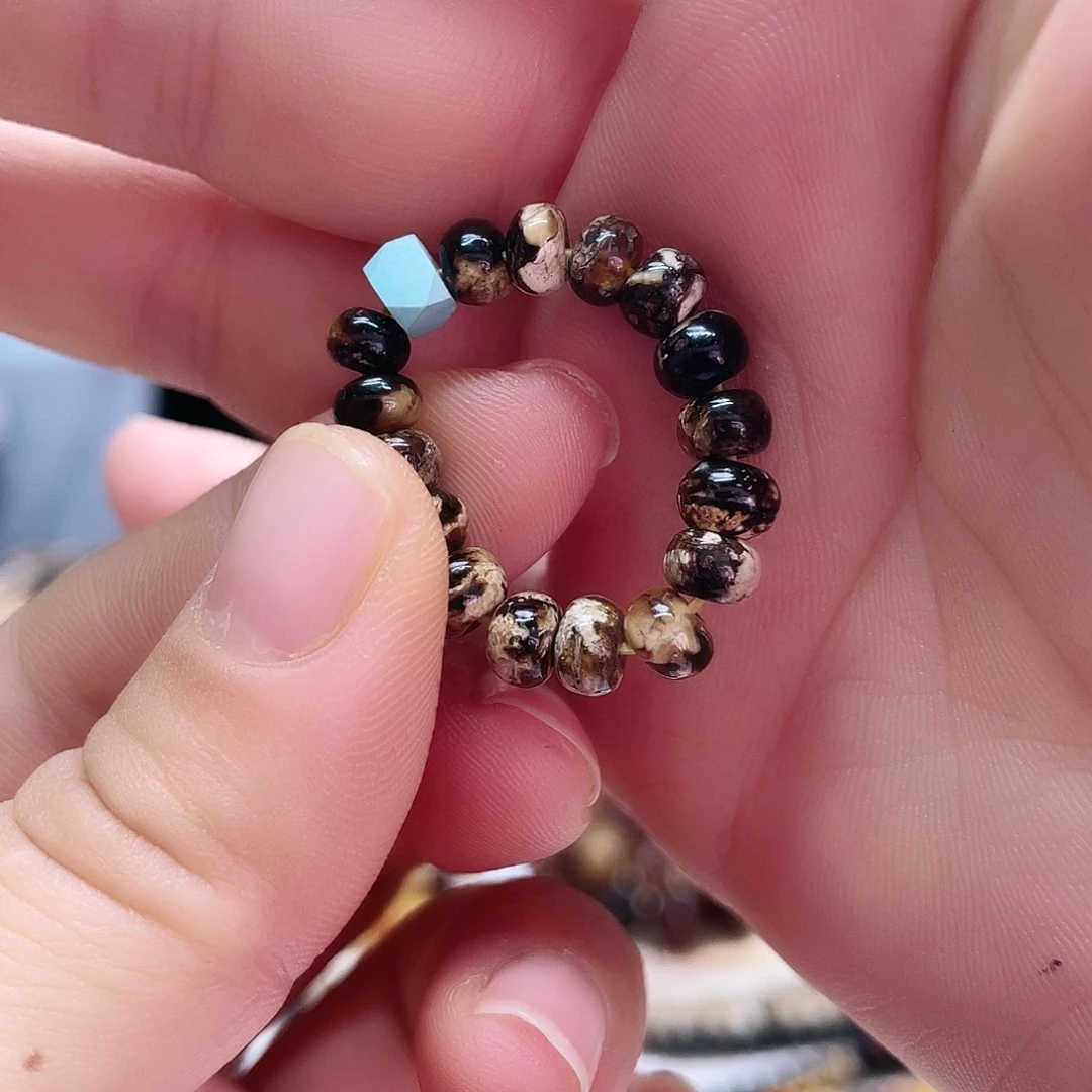 琥珀裸石未镶嵌大