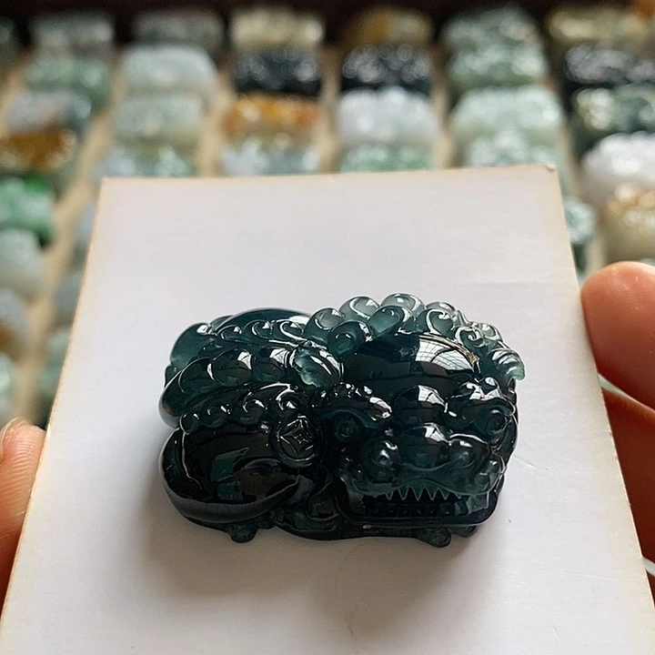 颈饰未镶嵌翡翠天然翡翠貔貅吊坠