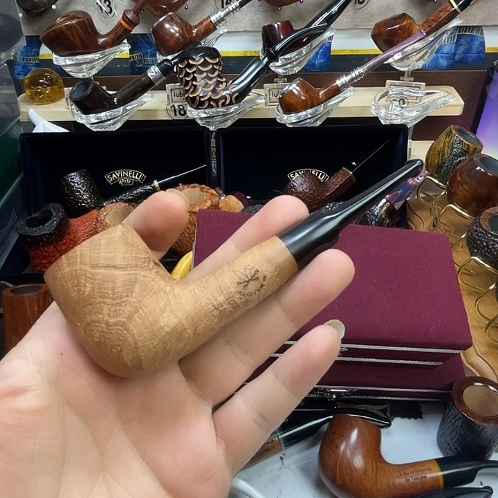 沈****司烟斗一只脚一双手
