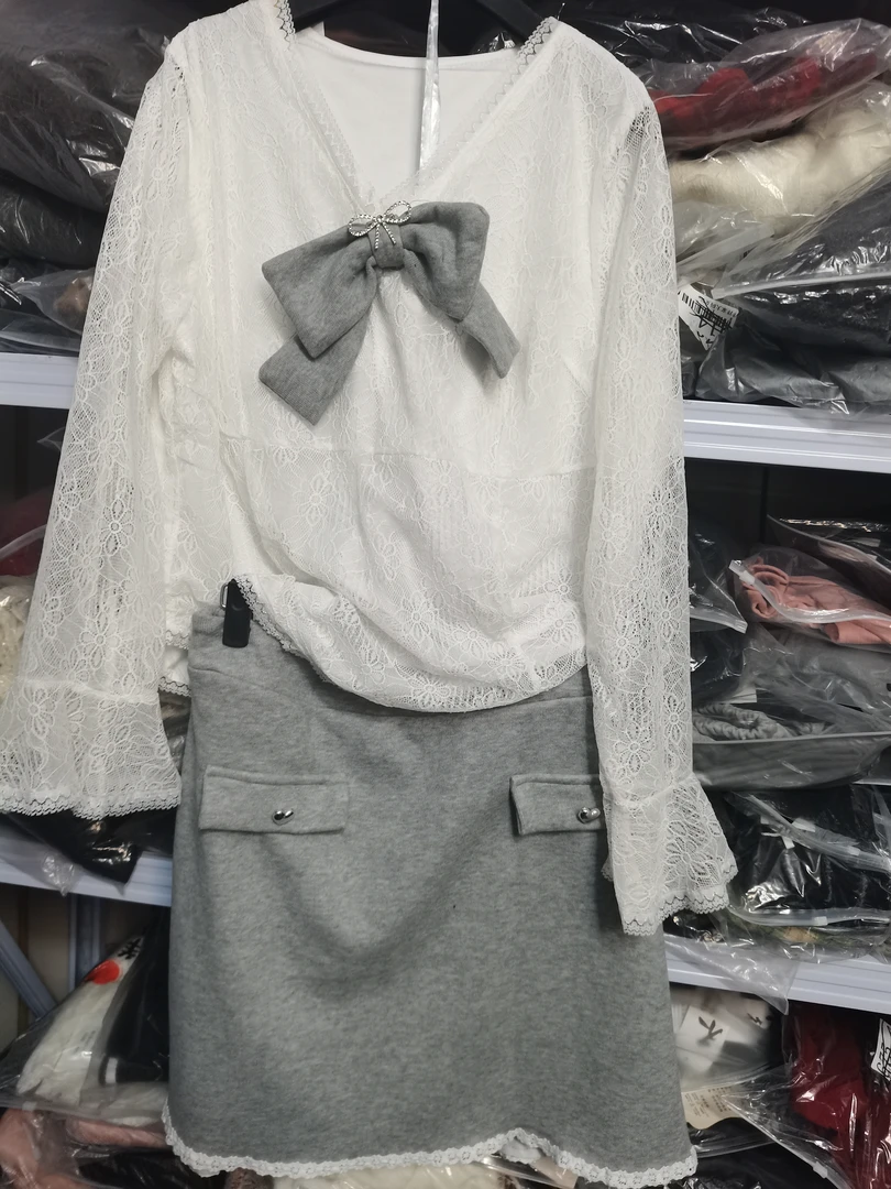 2483上衣大蝴蝶结加短裙两件套