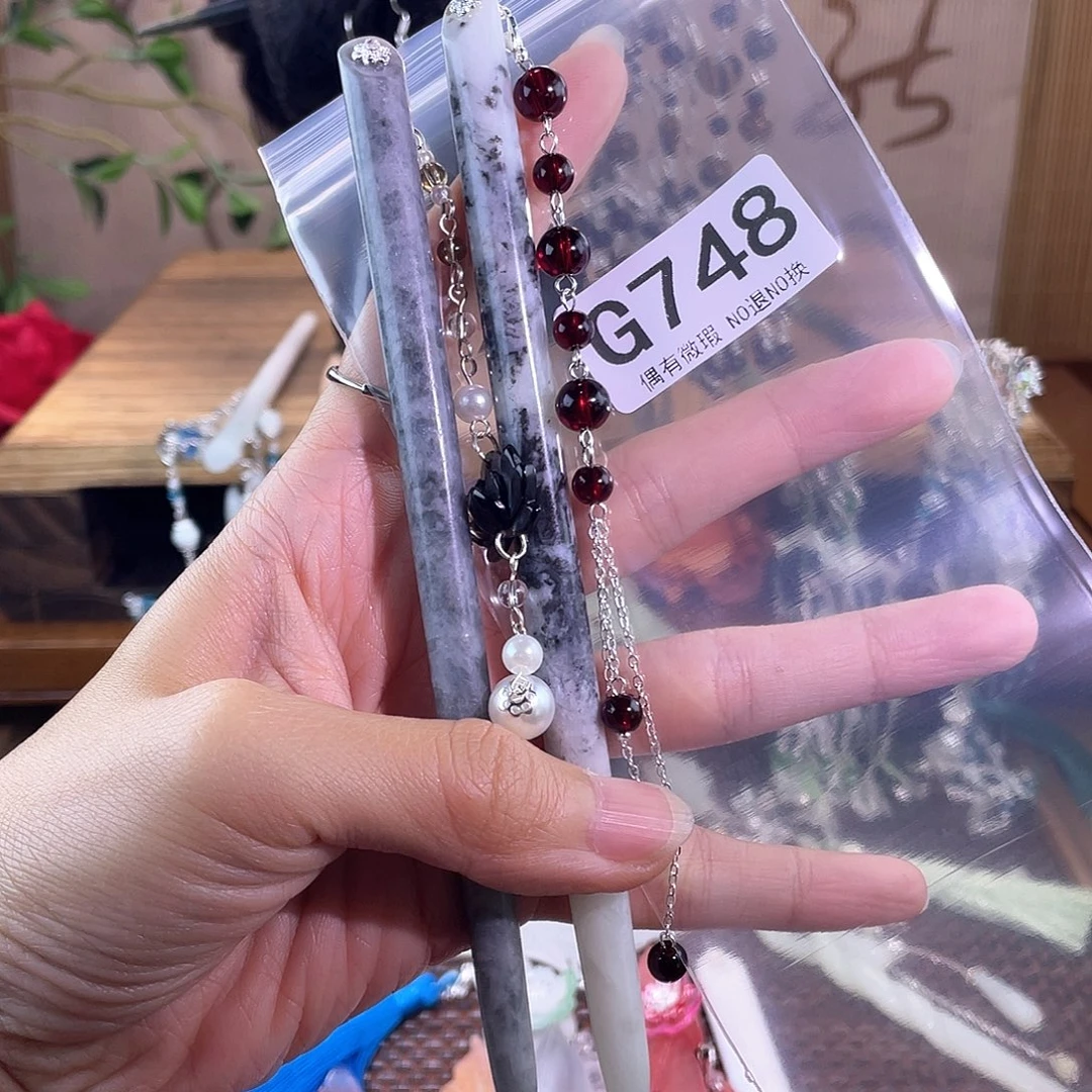 妺***)蛇纹石玉合金发饰