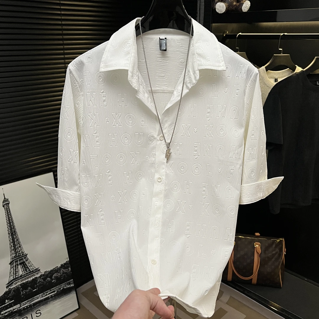 潮牌痞帅修身短袖衬衫男夏季薄款立体压花五分袖寸衫休闲半袖-XJ