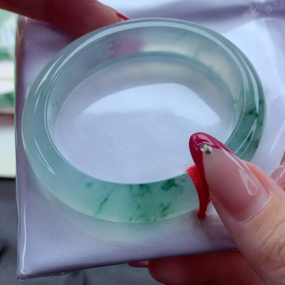 未镶嵌手镯翡翠9904高冰飘花 杠刚双开 透字52贵妃