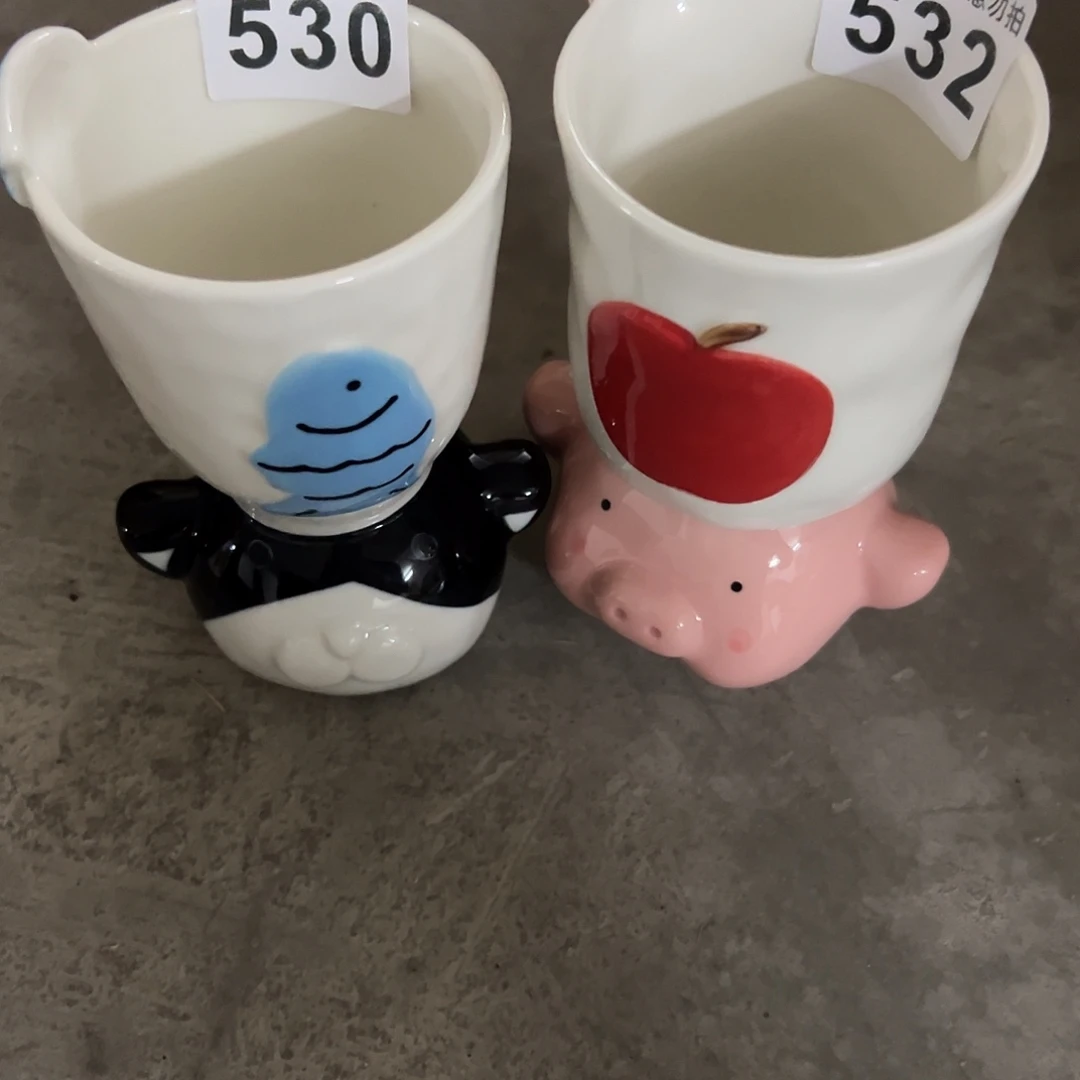 瓷530猫杯加532猪杯一组