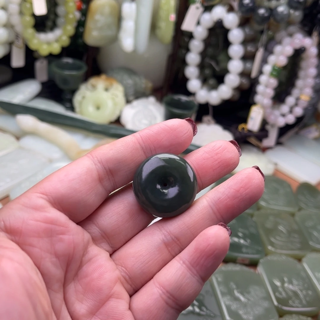 和田玉未镶嵌吊坠(不含链)