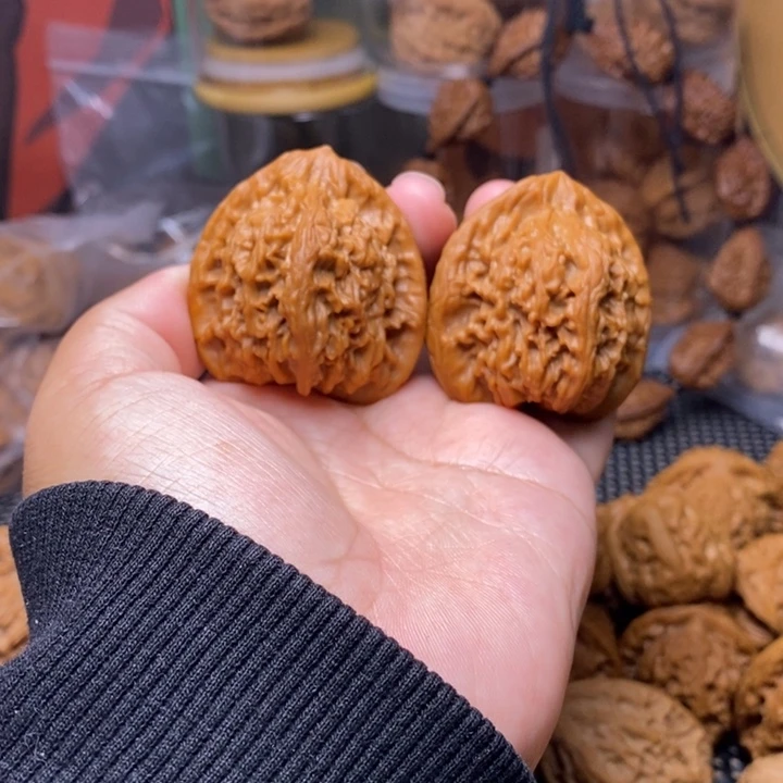 手串/手链核桃红狮子42