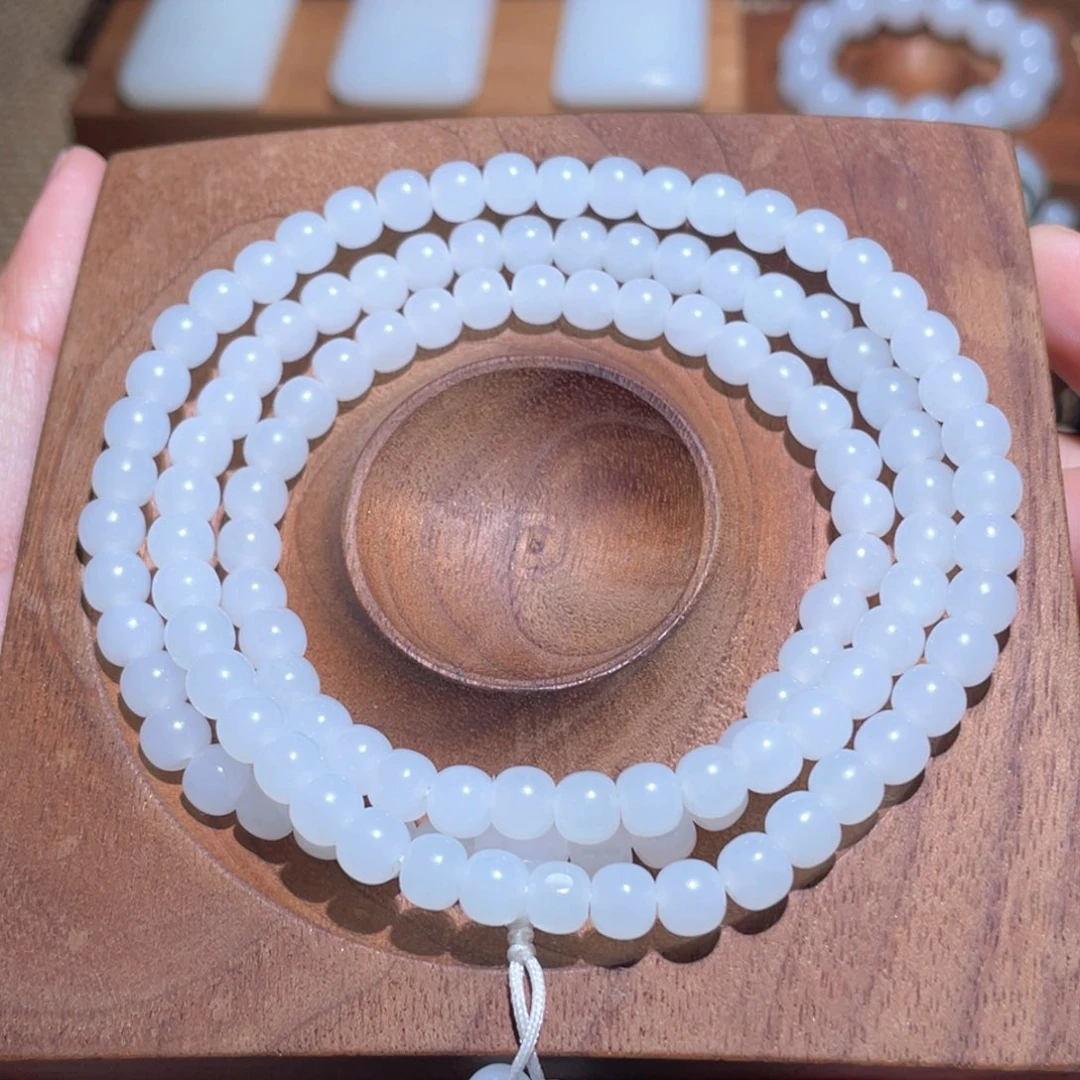 未镶嵌手链和田玉卡6