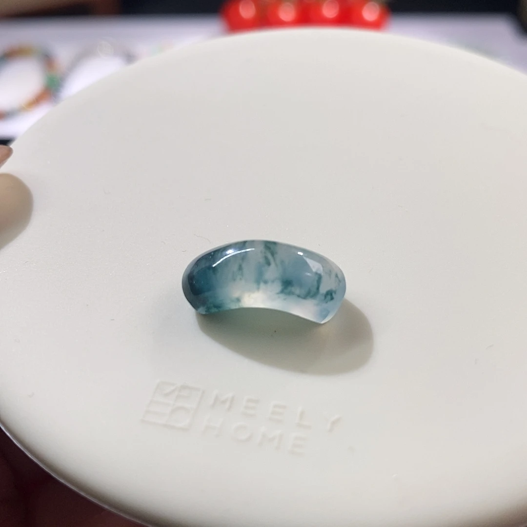 翡翠散珠马鞍戒面