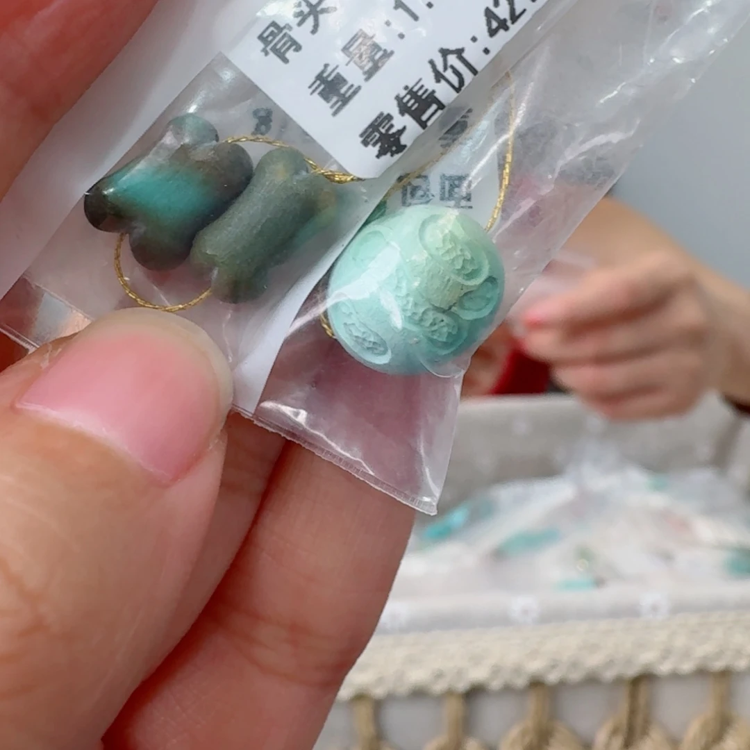 未镶嵌绿松石珠宝奇石