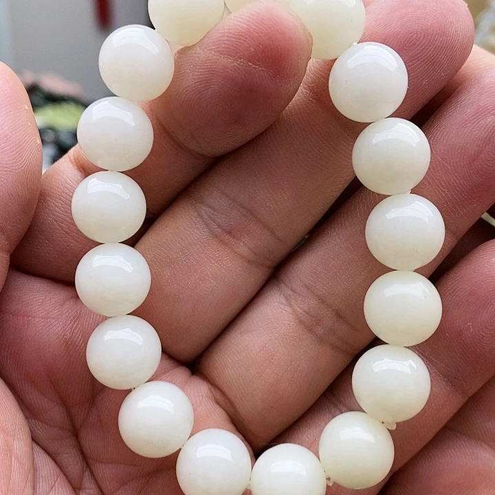 【闪购商品】未镶嵌手链和田玉12白