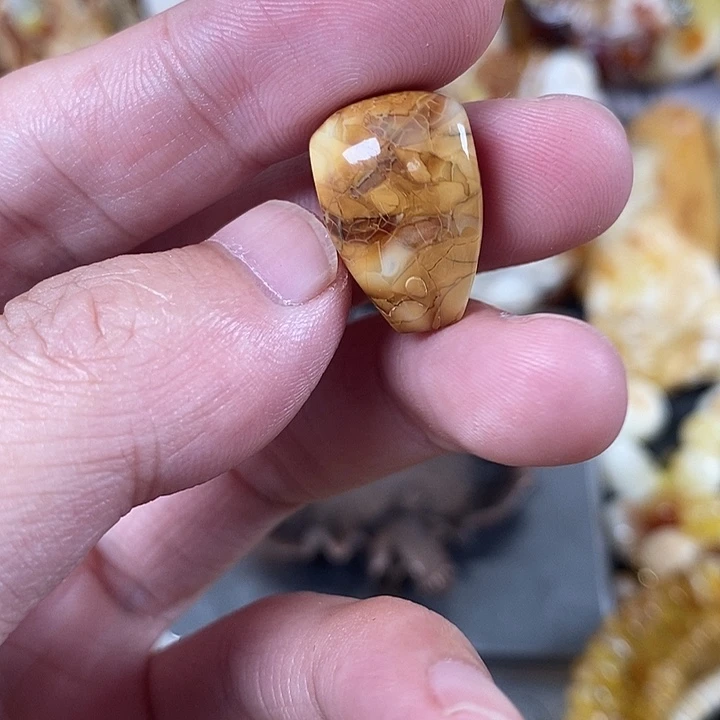 琥珀未镶嵌裸石我