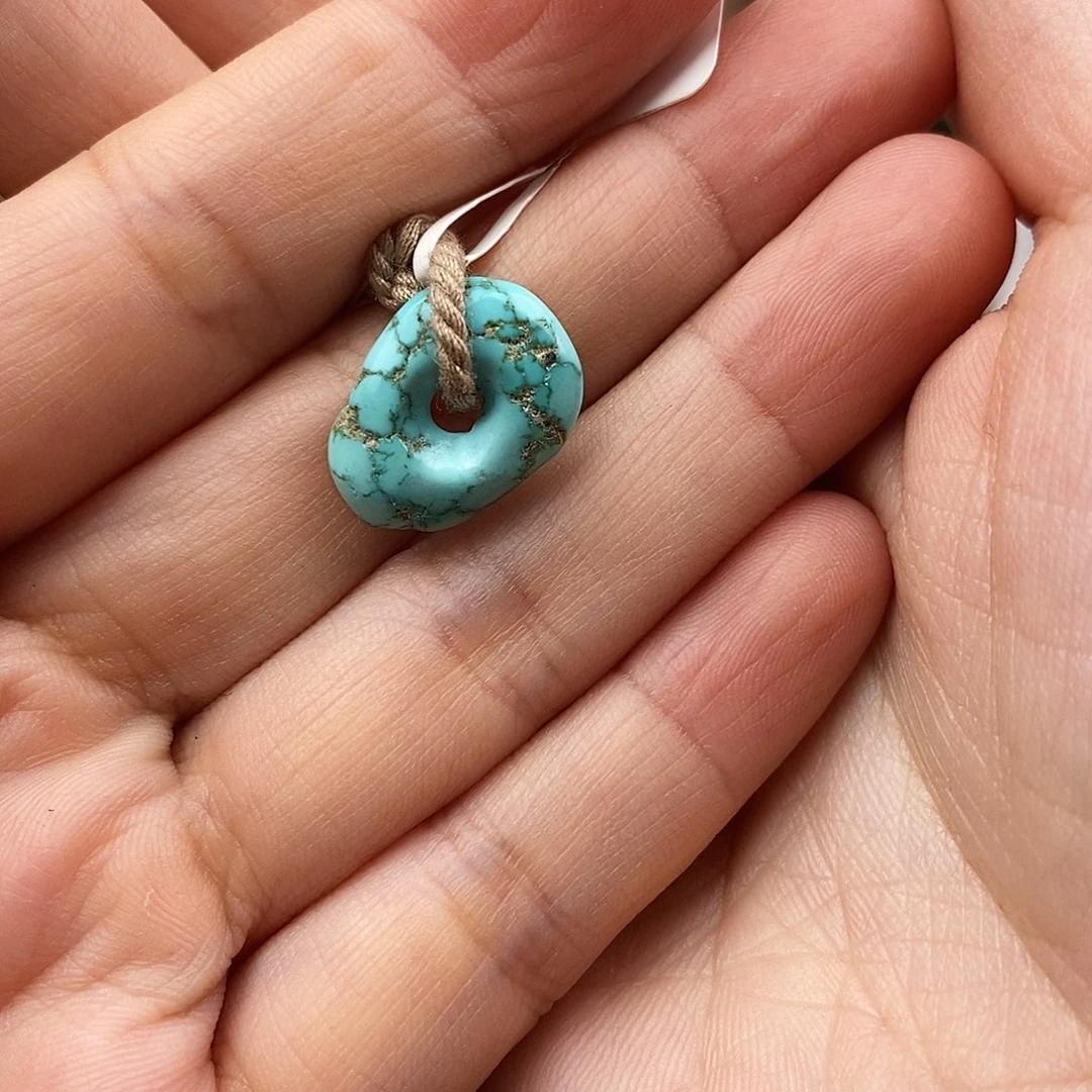 绿松石未镶嵌原矿