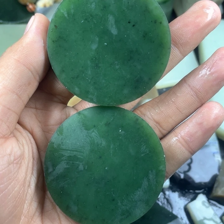 和田玉（碧玉）未镶嵌颈饰