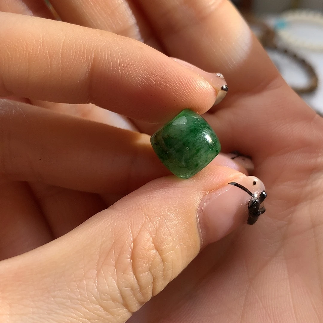 翡翠未镶嵌手串翡翠吊坠