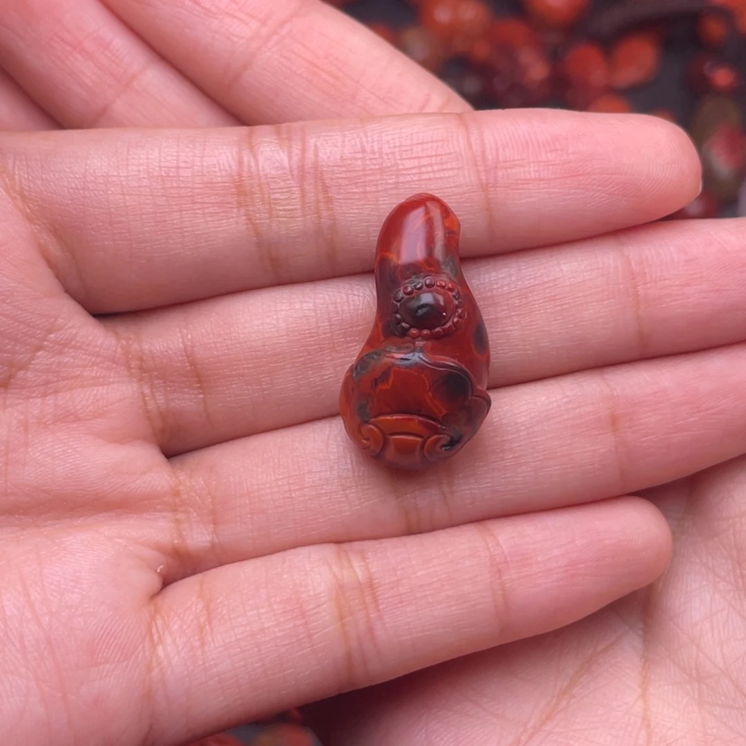 南红玛瑙未镶嵌配饰包浆如意吊坠款