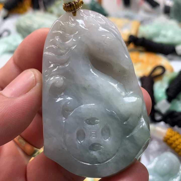 翡翠未镶嵌颈饰保真天然a货翡翠