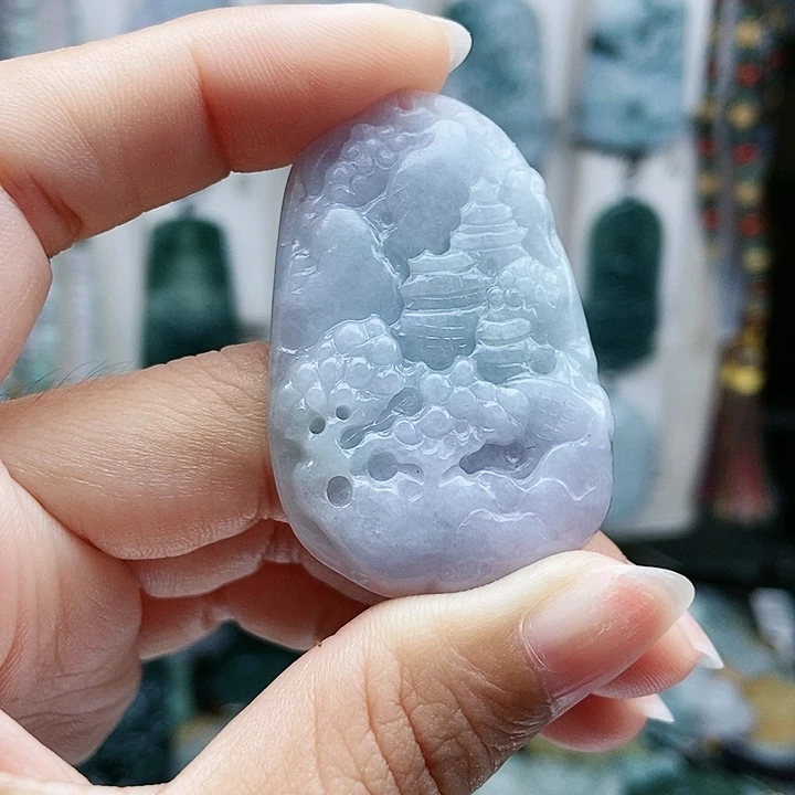 颈饰足铂镶嵌翡翠翡翠