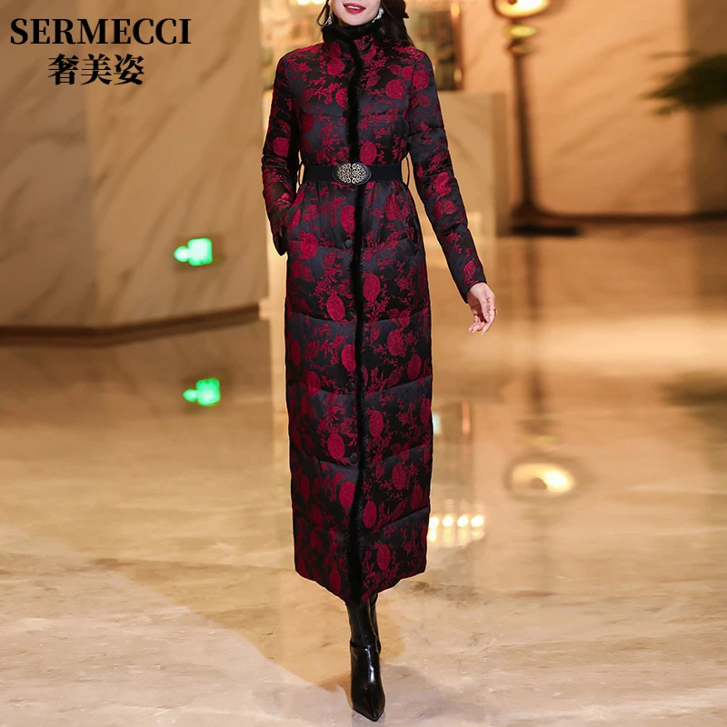 红色羽绒服女长款过膝2025年新款冬季时尚高级感加厚复古印花外套