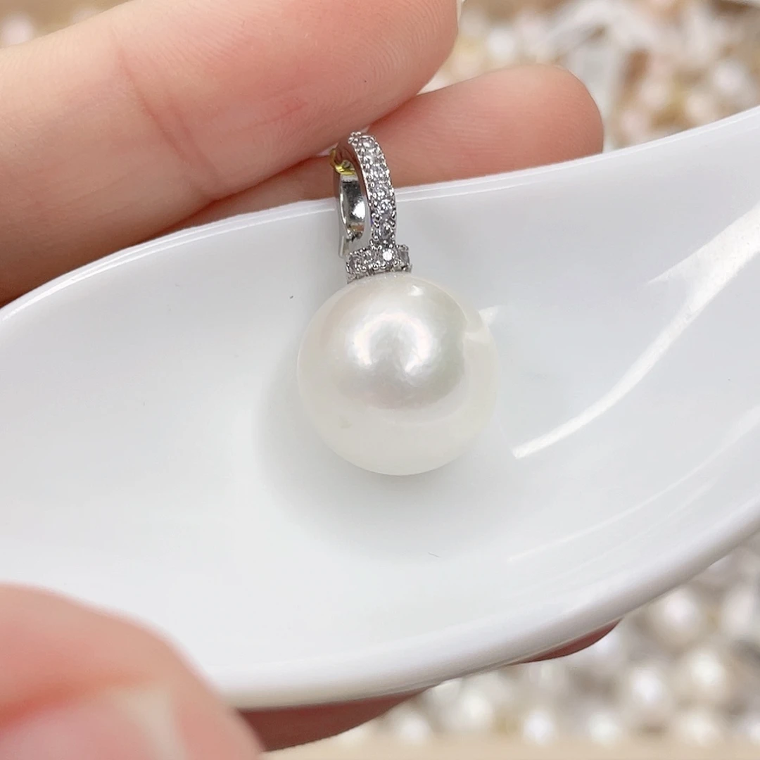 淡水珍珠未镶嵌吊坠(赠链)