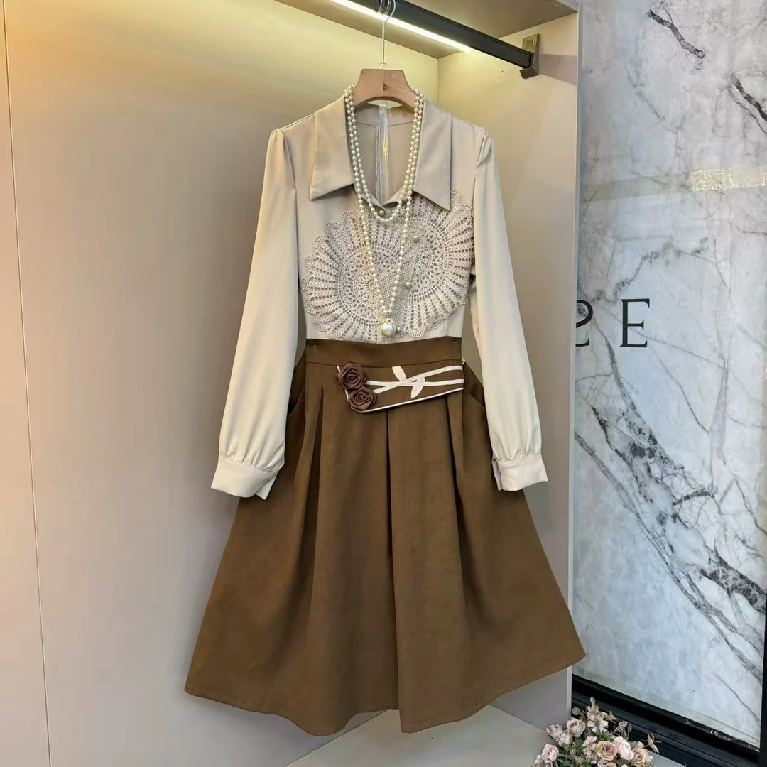 2025秋季翻领立体玫瑰装饰显瘦长袖轻熟风胖mm名媛风连衣裙986