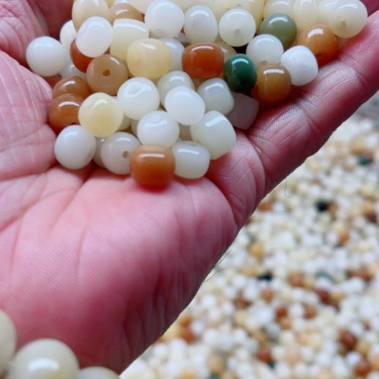 白玉菩提吊坠瑕疵9多宝混珠200颗卡灯牌宠300颗