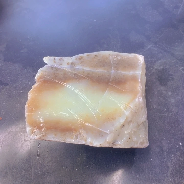 刘***裕和田玉（糖玉）未镶嵌珠宝奇石