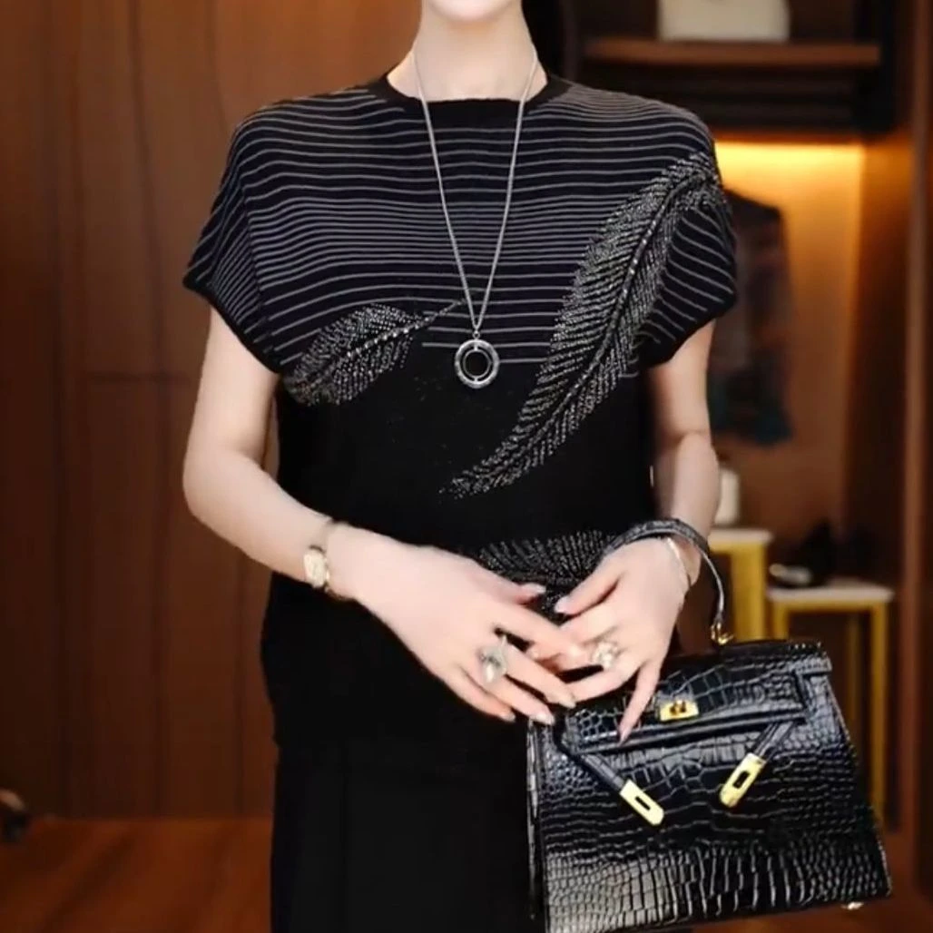 2025夏季新款透气拼接宽松条纹短袖T恤洋气百搭烫钻漂亮针织衫女