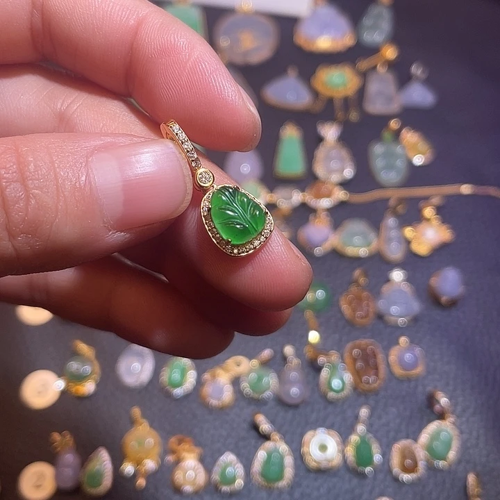 翡翠银S925镶嵌吊坠(不含链)天然翡翠