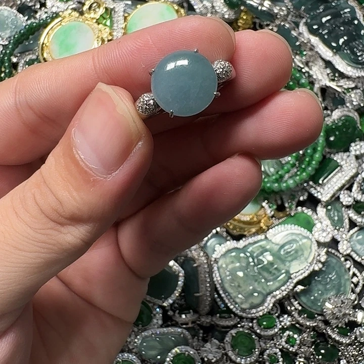 翡翠未镶嵌颈饰天然A货翡翠放漏