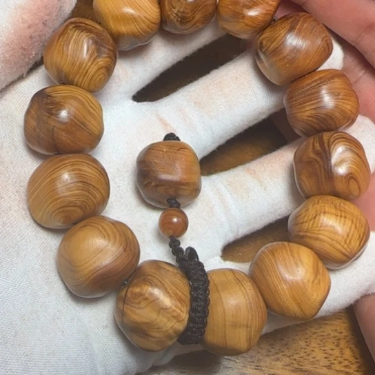 柏木（崖柏）召****材全陈化老料把件串