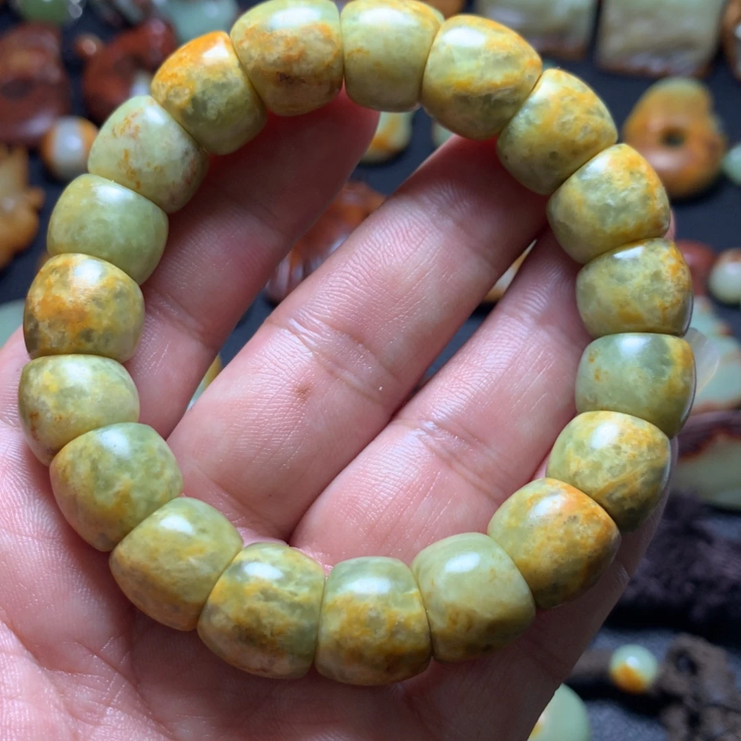 福***田岫岩河磨玉（透闪石质玉）未镶嵌颈饰