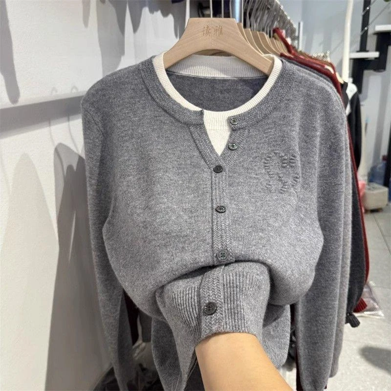 正品撤柜剪标羊毛衫假两件针织开衫秋冬新款假两件毛衣外套针织衫