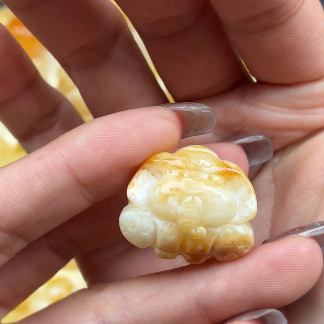 琥珀未镶嵌裸石蜜蜡