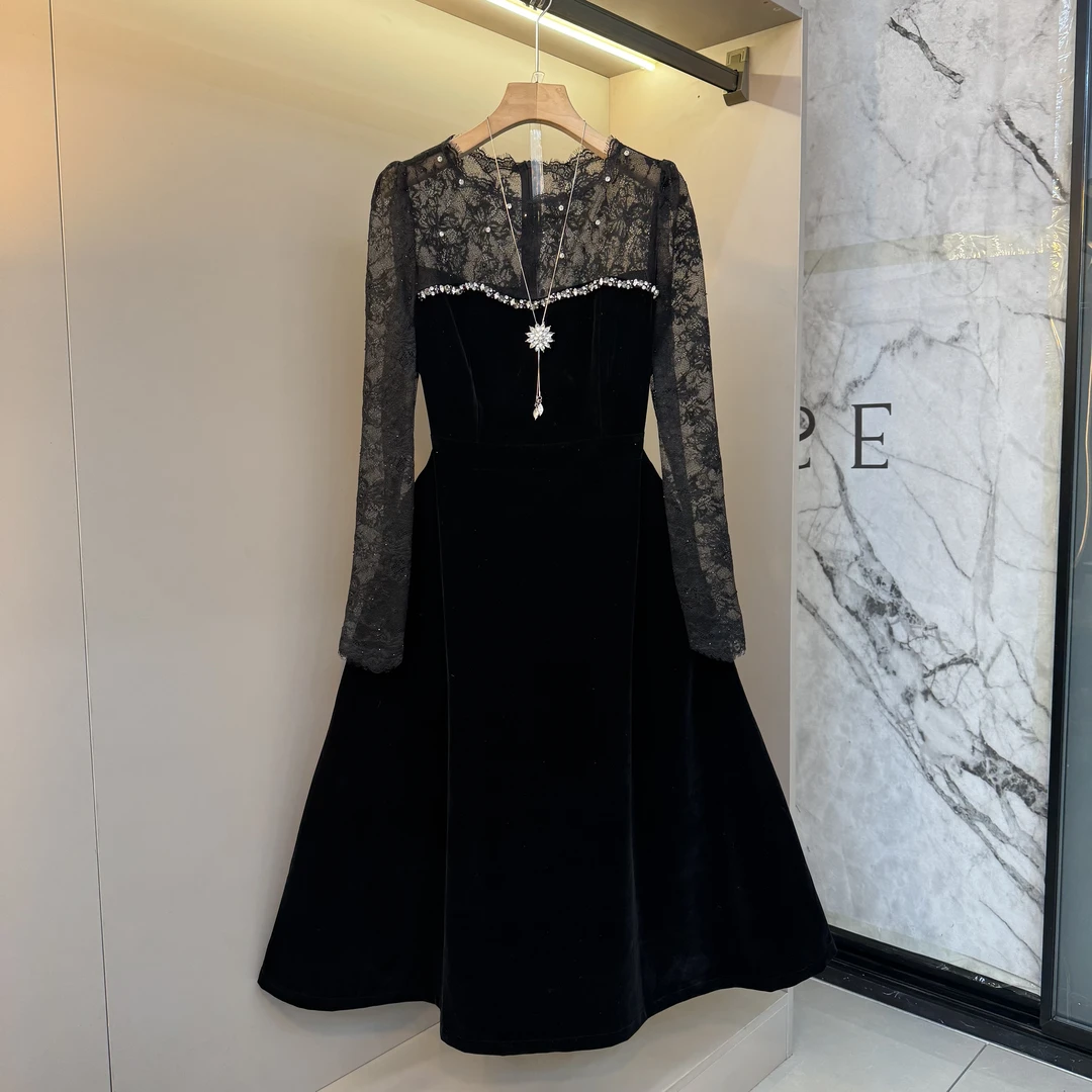 2025微胖欧货蕾丝镂空丝绒时尚气质新款设计感收腰显瘦连衣裙9305