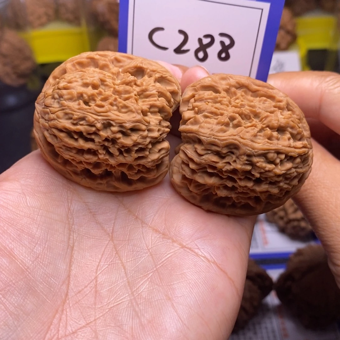 九***天把件桃核40南疆石c288